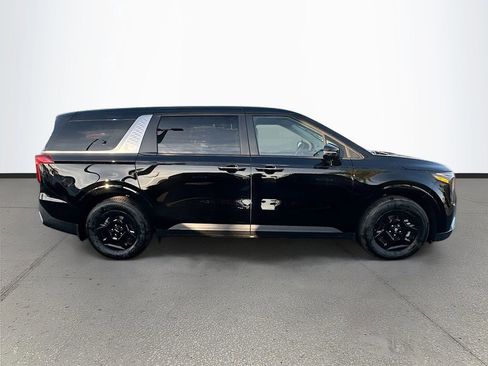 New 2026 Kia Carnival image 8