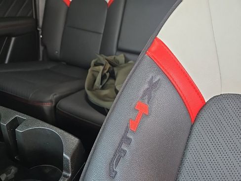 Used 2023 GMC Canyon AT4X image 8