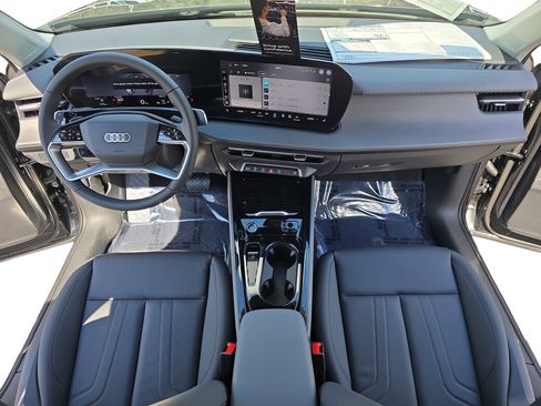 New 2026 Audi Q3 quattro 2.0T image 9