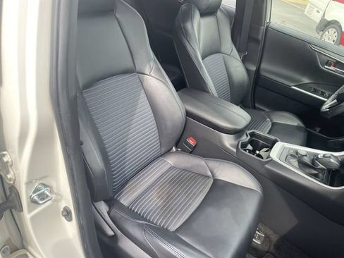 Used 2019 Toyota RAV4 XSE w/ Carpet Mat Package AWD/4WD image 40