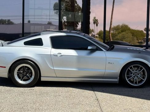 Used 2013 Ford Mustang GT Premium w/ Brembo Brake Pkg image 14