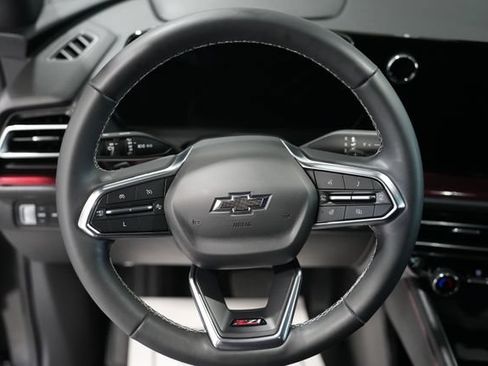 Used 2025 Chevrolet Traverse Z71 AWD/4WD image 14