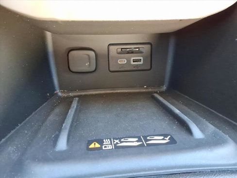 Certified 2023 GMC Acadia Denali w/ Denali Technology Package image 29