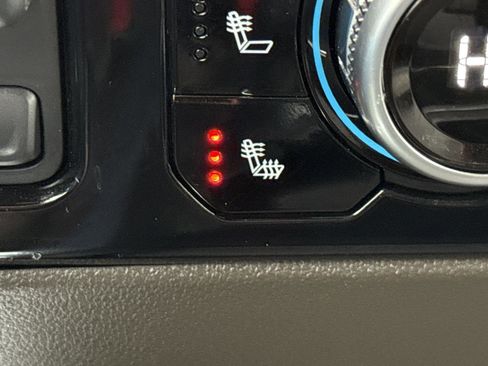 Used 2025 GMC Sierra 2500 SLT w/ SLT Premium Package image 22