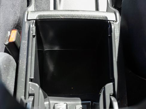 Used 2010 Honda Accord LX-P image 35