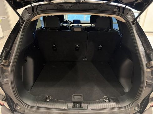 Used 2020 Ford Escape SE image 16