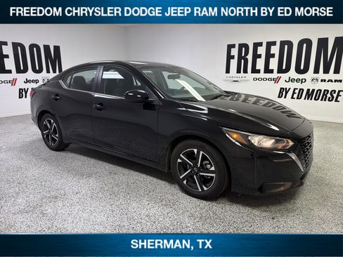 Used 2025 Nissan Sentra SV w/ All-Weather Package FWD image 3