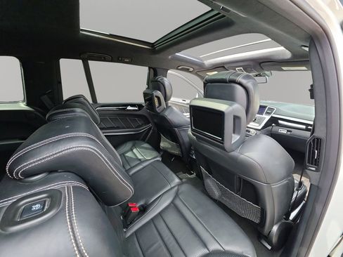 Used 2016 Mercedes-Benz GL 63 AMG 4MATIC image 16