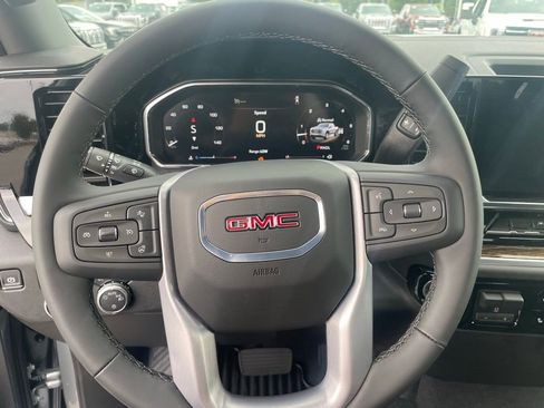 New 2026 GMC Sierra 1500 SLE w/ X31 Off-Road Package image 12