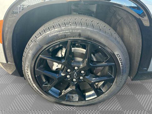 Certified 2025 Chevrolet Traverse RS image 34