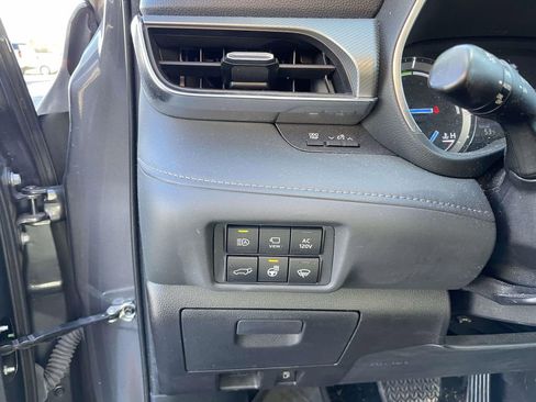 Used 2021 Toyota Highlander Platinum image 30