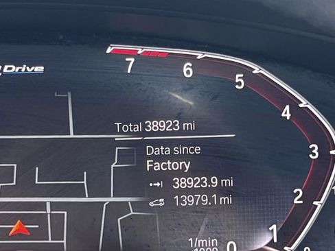 Used 2022 BMW 530e w/ Premium Package image 29