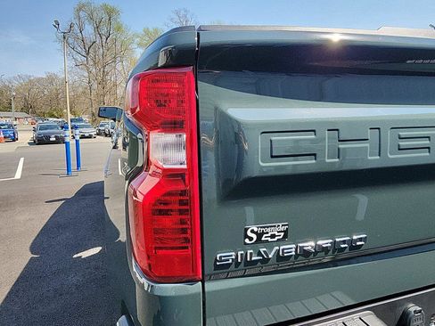 New 2025 Chevrolet Silverado 1500 LT image 13