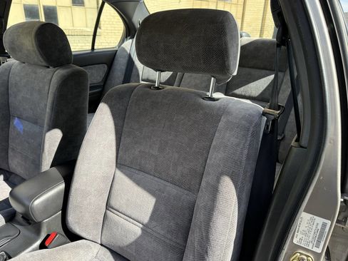 Used 1998 Nissan Maxima GXE FWD image 39