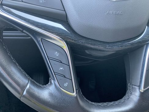 Used 2021 Cadillac XT5 Premium Luxury image 18