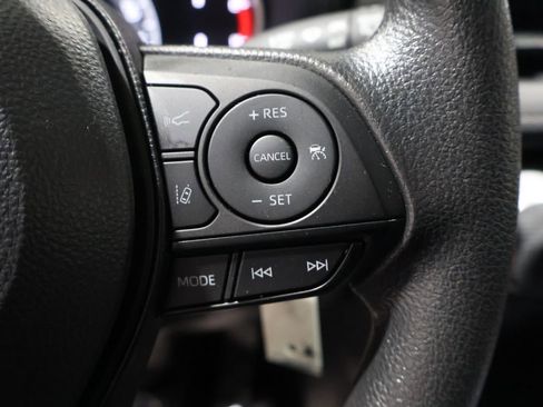 Used 2025 Toyota RAV4 LE image 33