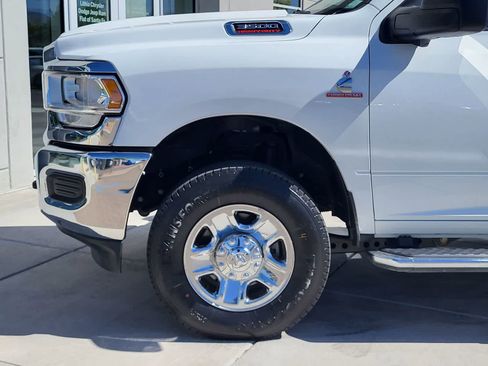 Used 2024 RAM 3500 Tradesman w/ Towing Technology Group AWD/4WD image 8