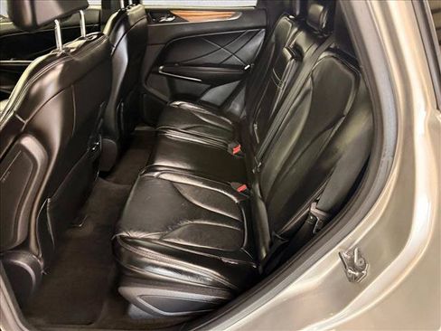Used 2015 Lincoln MKC FWD w/ Equipment Group 101A Select image 19