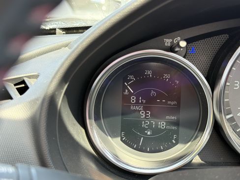 Used 2016 MAZDA MX-5 Miata Grand Touring RWD image 21