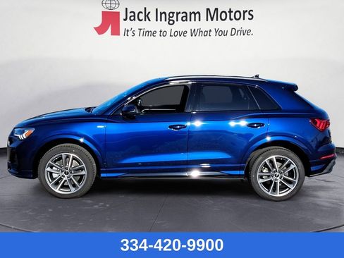 Used 2025 Audi Q3 2.0T Premium w/ Convenience Package image 2