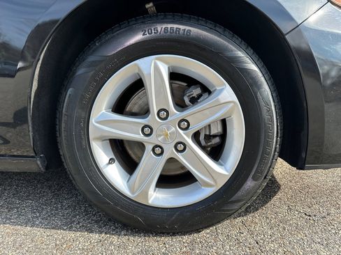 Used 2023 Chevrolet Malibu LT image 12