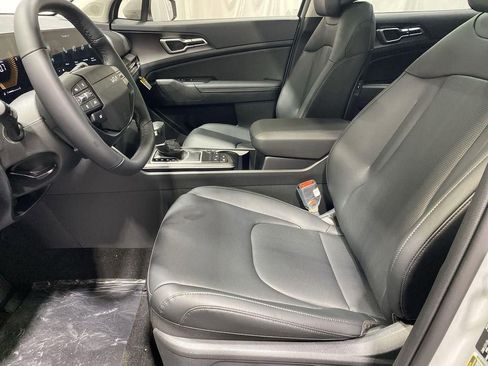 New 2026 Kia Sportage EX w/ EX Panorama Roof Package FWD image 13