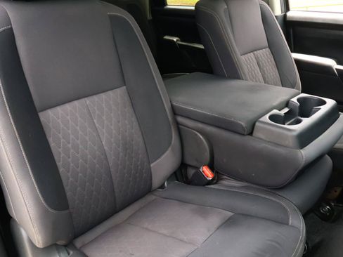 Used 2023 Nissan Titan S w/ S Utility Package RWD image 16
