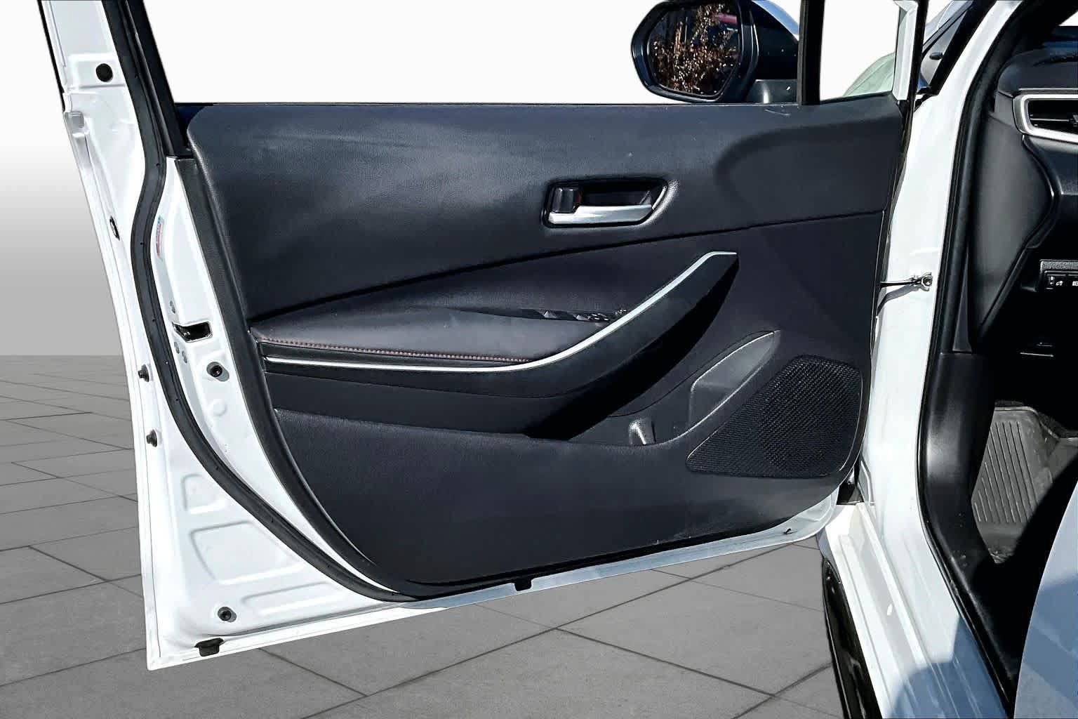 Used 2024 Toyota Corolla SE FWD image 21