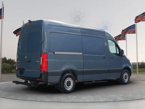Used 2019 Mercedes-Benz Sprinter 144 image 5