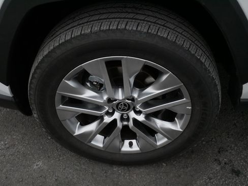 Certified 2025 Toyota RAV4 XLE Premium image 15