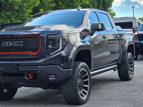 Used 2023 GMC Sierra 1500 AT4 w/ AT4 Premium Package AWD/4WD image 3