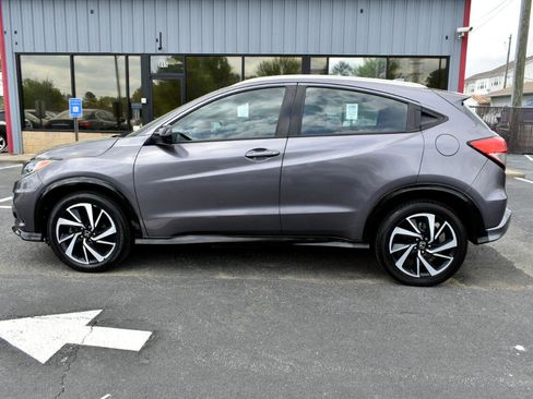 Used 2019 Honda HR-V Sport image 9