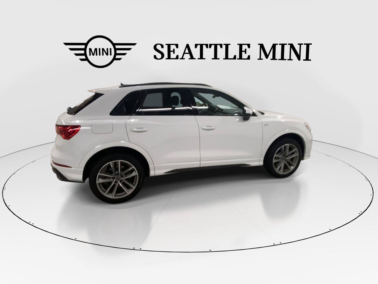 Used 2024 Audi Q3 2.0T Premium AWD/4WD image 12