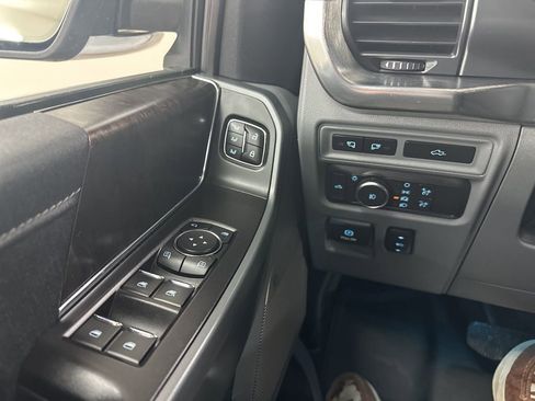 Used 2021 Ford F150 Lariat image 38