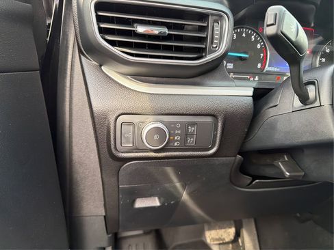 Used 2022 Ford Explorer XLT w/ Equipment Group 202A image 19