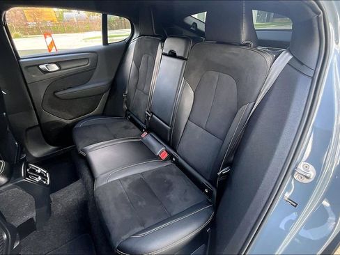 Certified 2023 Volvo C40 P8 Recharge Ultimate image 33