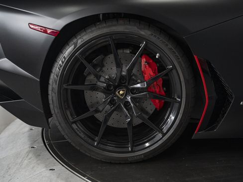 Used 2016 Lamborghini Aventador LP 700-4 AWD/4WD image 9