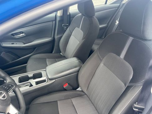 Used 2025 Nissan Sentra SV image 30