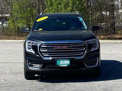 Used 2022 GMC Terrain SLT w/ Tech Package AWD/4WD image 4
