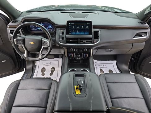Used 2023 Chevrolet Suburban Premier image 11