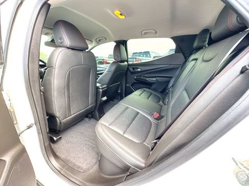 Used 2023 Chevrolet Bolt EUV LT w/ Convenience Package FWD image 20