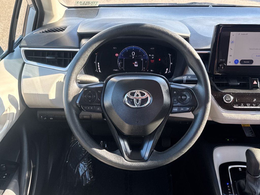Used 2026 Toyota Corolla LE w/ LE Premium Package FWD image 12