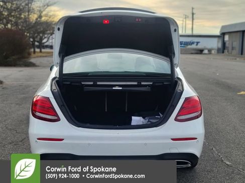 Used 2019 Mercedes-Benz E 300 4MATIC image 19