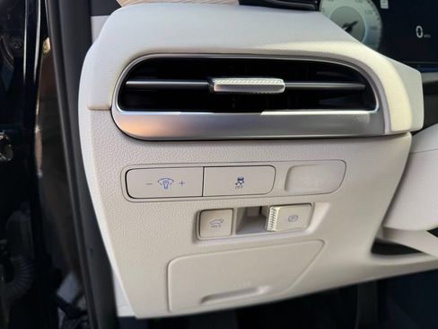 Used 2023 Hyundai Palisade Limited FWD image 12