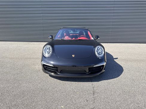 Used 2015 Porsche 911 Targa 4S image 10