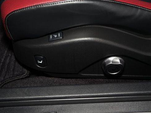 Used 2012 Nissan GT-R Black Edition image 28