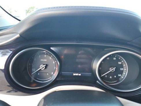 Used 2022 Buick Encore GX Essence w/ Advanced Technology Package image 10