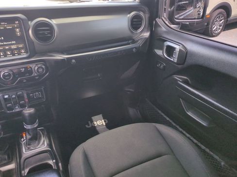 Used 2023 Jeep Wrangler Sport S w/ Sun And Sound Package image 18