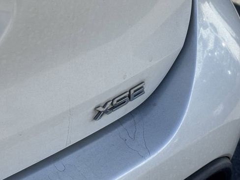 Used 2021 Toyota Highlander XSE image 4