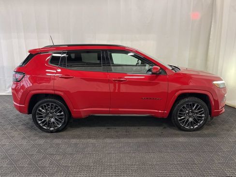 Used 2022 Jeep Compass Limited w/ (RED) Package AWD/4WD image 2